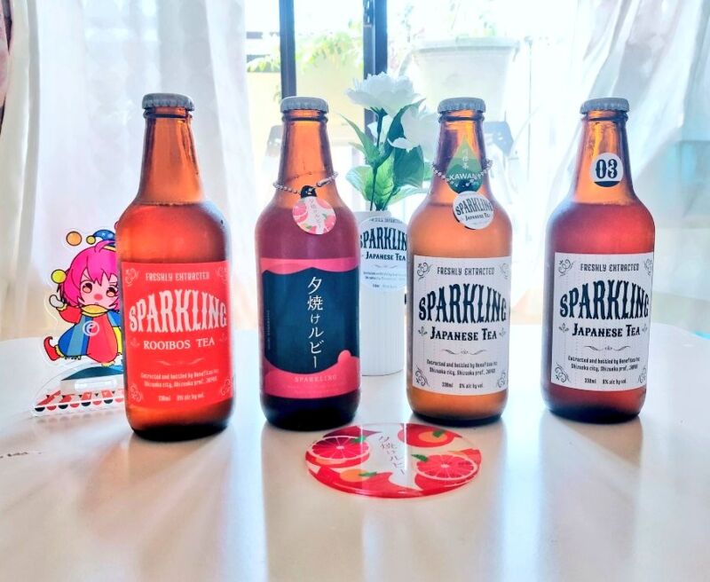 Image for the Tweet beginning: あと半日！
Benefiteaさんが、金曜も弊社を撮影して下さいました📷

創業101周年
静岡の事務機器屋🗻謄文堂です📣

Benefiteaさんのスパークリングティーは、ご褒美にしたい美味しさ✨

週末の乾杯にもオススメです✨ 