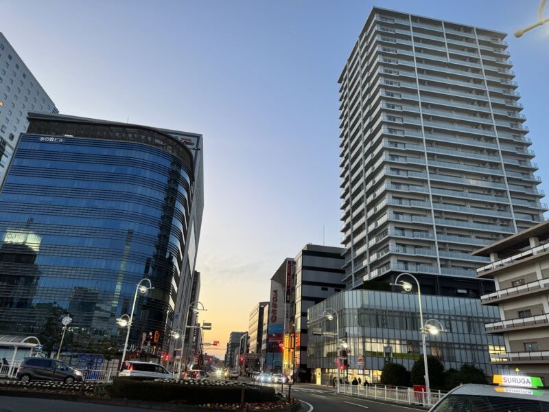 Image for the Tweet beginning: 2月16日（月曜日）
おはようございます🍵
晴れてます。外気温6℃
静岡駅
PRECIOUS DELI &amp;GIFT静岡様
グランドキヨスク静岡様
スパークリングティーチェック✅
いつも有難うございます🙇🏻
今週も元気に笑顔で宜しくお願い申し上げます🎶

#企業公式が毎朝地元の天気を言い合う
#キヨスク 